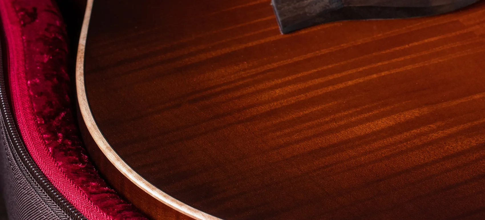 taylor-features-top-woods-maple-flametop